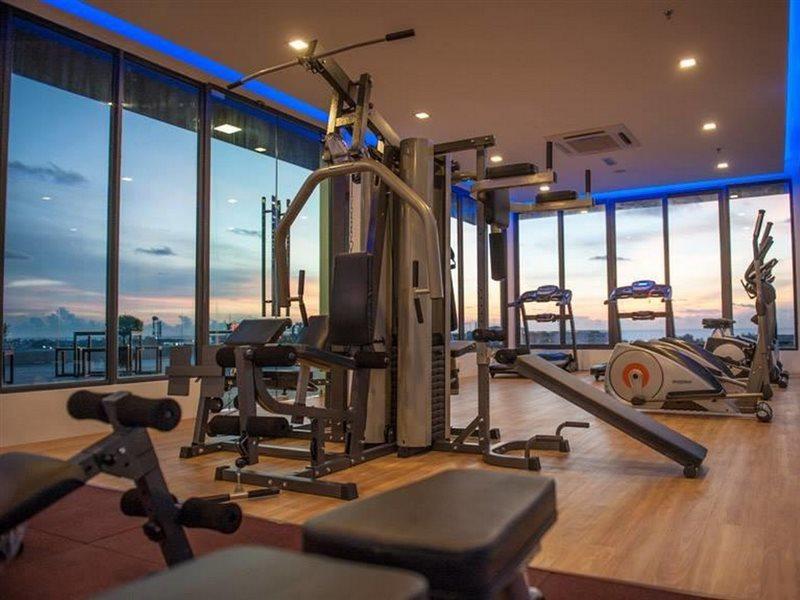 Sky Hotel Kota Kinabalu Zewnętrze zdjęcie