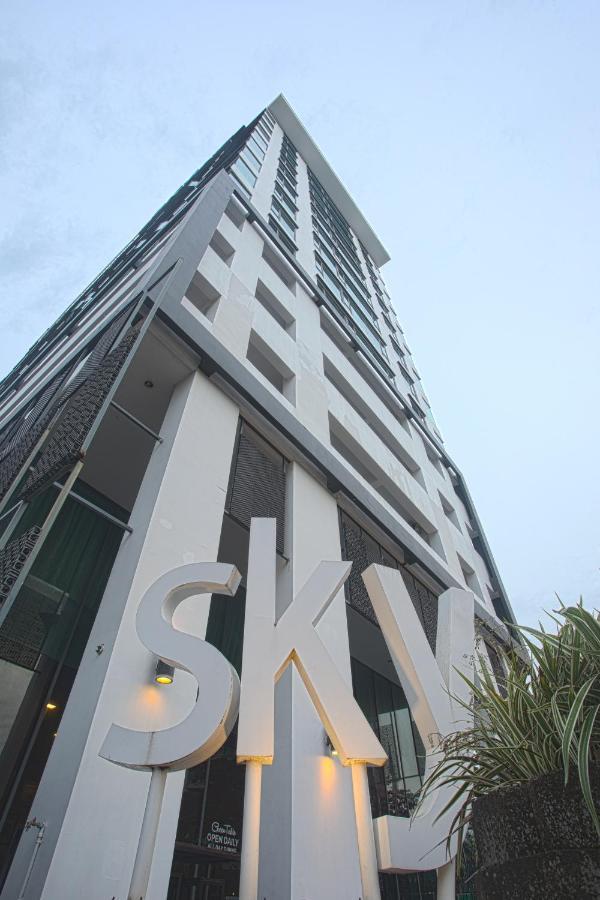 Sky Hotel Kota Kinabalu Zewnętrze zdjęcie