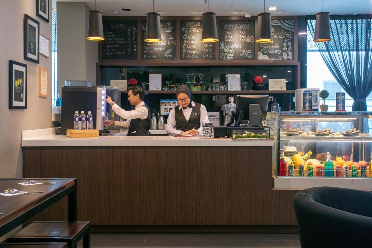 Sky Hotel Kota Kinabalu Zewnętrze zdjęcie