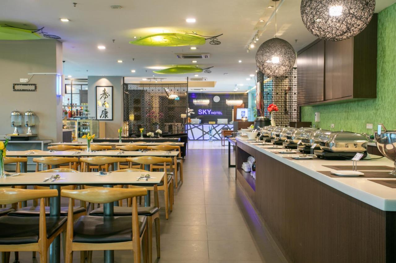 Sky Hotel Kota Kinabalu Zewnętrze zdjęcie