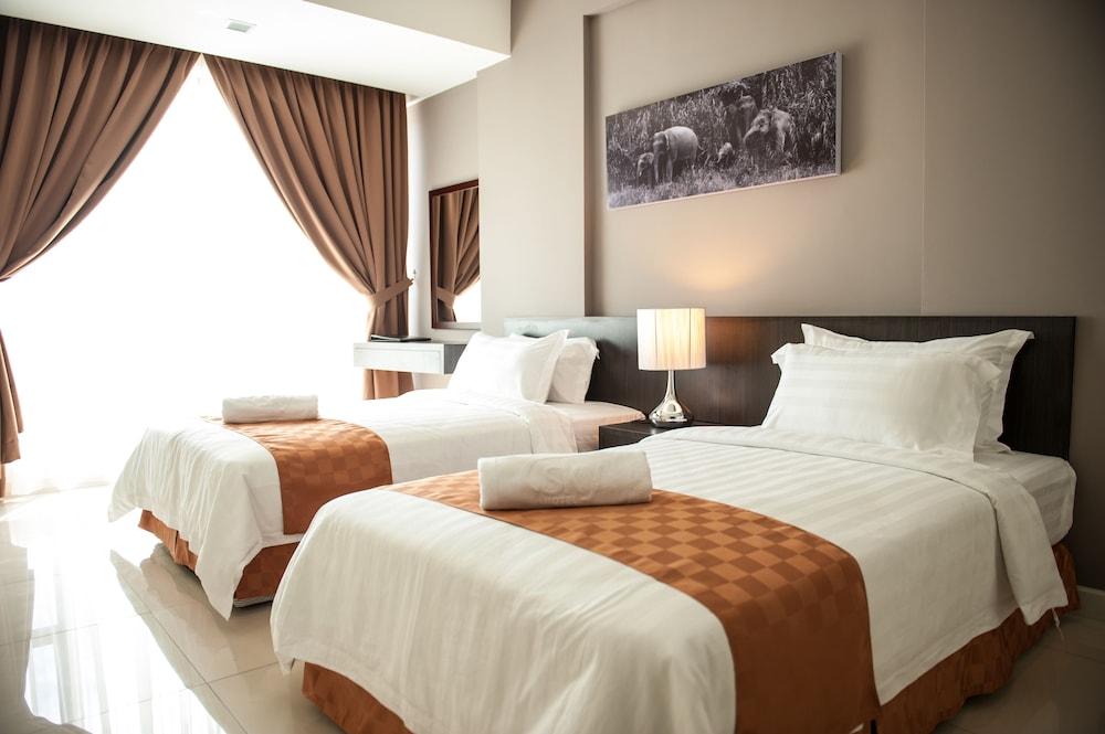 Sky Hotel Kota Kinabalu Zewnętrze zdjęcie