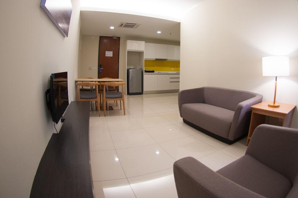 Sky Hotel Kota Kinabalu Zewnętrze zdjęcie