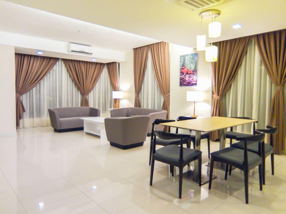 Sky Hotel Kota Kinabalu Zewnętrze zdjęcie